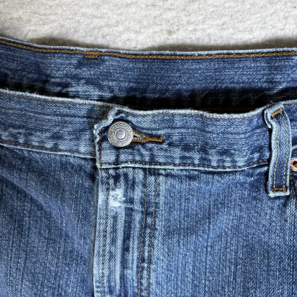 Vintage Levis Shorts Mens 42 Jorts Blue Denim 505 Straight Fit Medium Wash Y2K